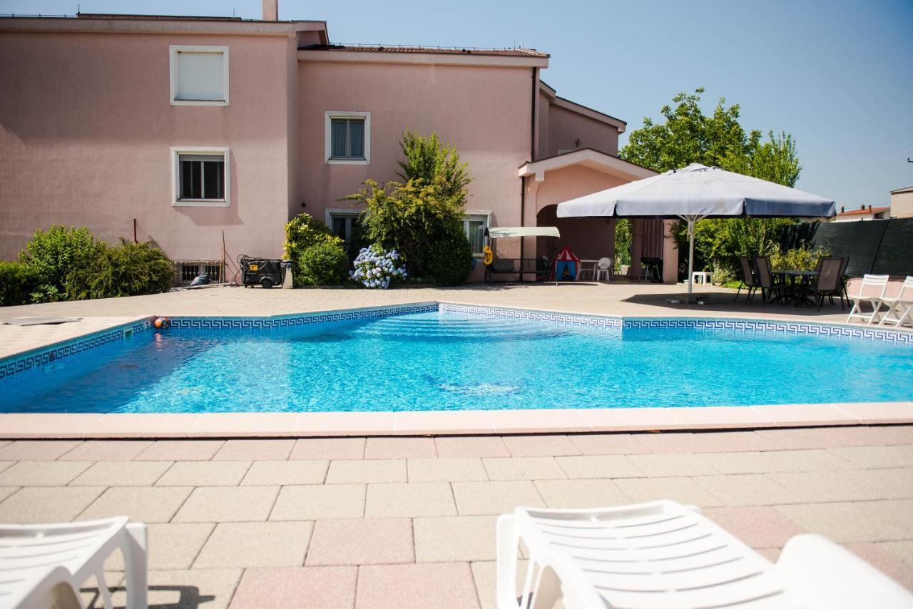 Međugorje Villa Miriam Family Apartment מראה חיצוני תמונה